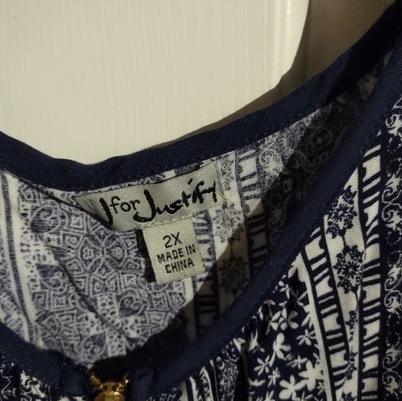 J for Justify white and blue dress - Picture 4 of 4